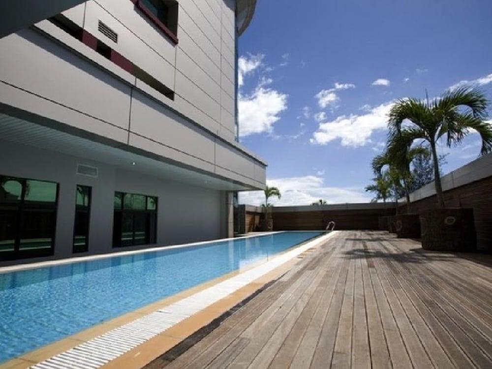 Imperial Palace Hotel Miri Εξωτερικό φωτογραφία