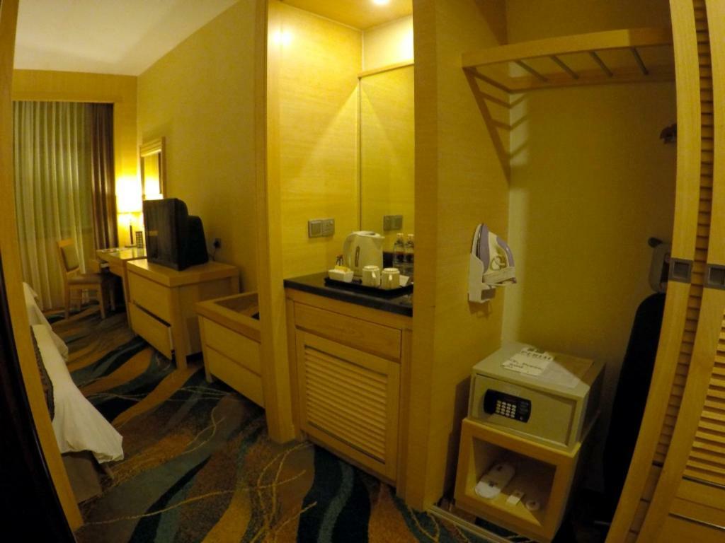 Imperial Palace Hotel Miri Εξωτερικό φωτογραφία